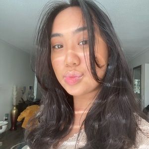 Meet your Posher, Aliana